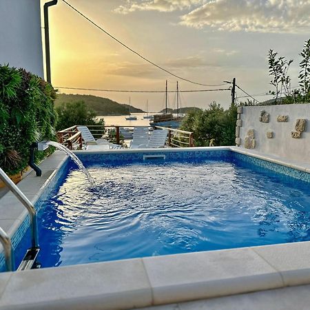 Beach Villa Ema Supetarska Draga Luaran gambar