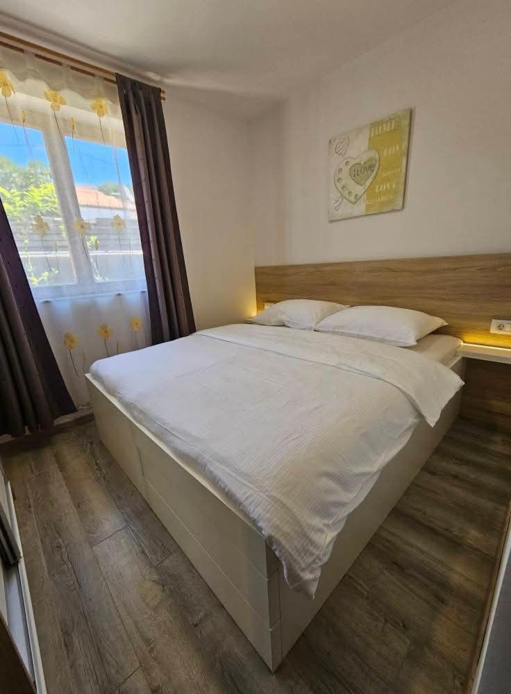 Beach Villa Ema Supetarska Draga Luaran gambar