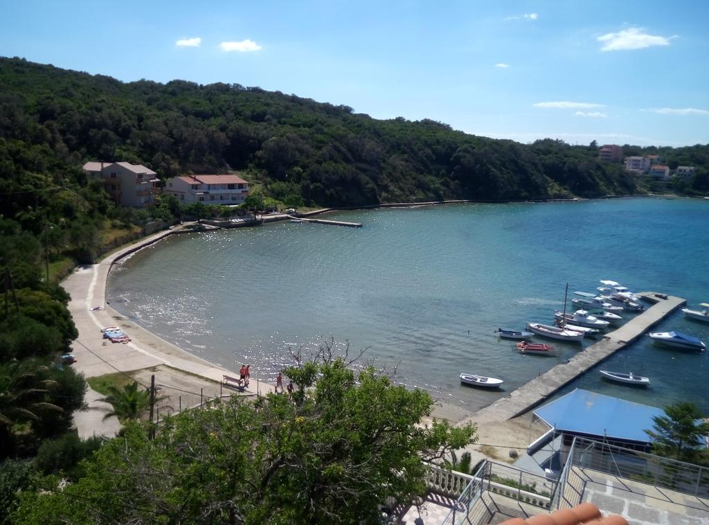 Beach Villa Ema Supetarska Draga Luaran gambar