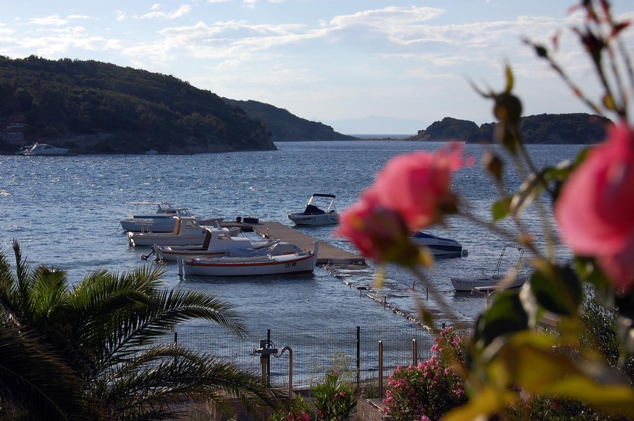 Beach Villa Ema Supetarska Draga Luaran gambar